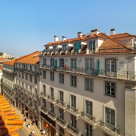 Whome Stylish Top-floor Flat In Iconic Chiado Апартаменты *