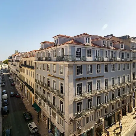Apartment Whome Stylish Top-floor Flat In Iconic Chiado Lisbon